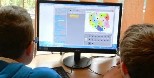 ¿Cuántos hogares en Ecuador pueden tener clases virtuales? Respuesta corta: no muchos